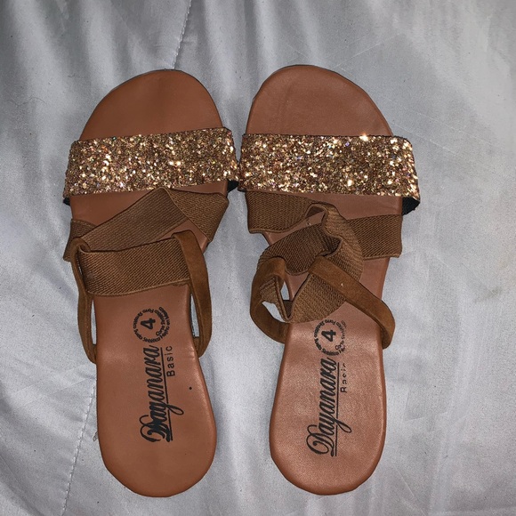 Sandals - Picture 3 of 3